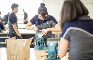 Se gradúa cuarta generación del modelo dual de BMW
