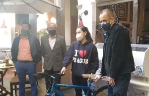 Comerciantes de avenida Carranza sobreviven ante pandemia