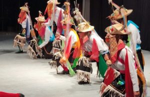 Grupo Xochipilli abrió escenario en el Folk-fest