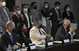 Firman acuerdo de protección al empleo, IP y gobierno