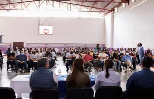 Escuelas de Villa de Reyes reciben apoyos de BMW