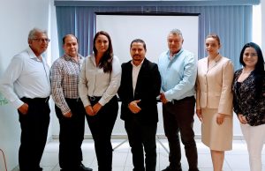 Convenian con empresarios oportunidades laborales para adolescentes del CIJ
