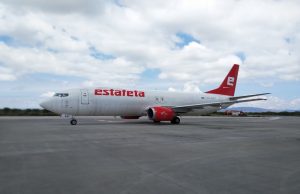 Celebra Estafeta con nuevo Boeing 737, se integra a las 12 rutas