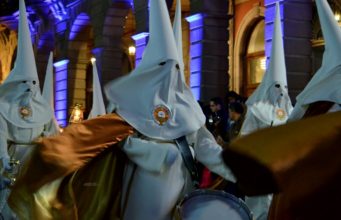 Presentan exposición de fotos de la Procesión del Silencio en Aranzazú