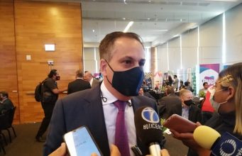 Logra CANIRAC detener clausura de más de mil negocios