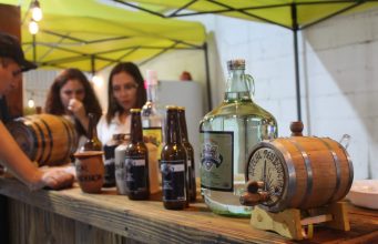 Impulsa Fenapo mezcales y cerveza artesanal