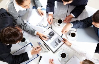 BUSCAN APROBAR REFORMA LABORAL, SE AUMENTARÍA DÍAS DE VACACIONES EL PRIMER AÑO Y SE REDUCIRÍA LA JORNADA LABORAL A 7 HRS