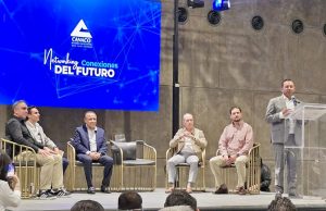 Conexiones estratégicas y networking entre jóvenes empresarios y grandes empresas.