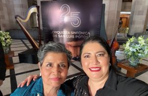 ENTREGAN RECONOCIMIENTOS A FUNDADORES DE LA OSSLP