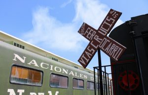 MERCADITO CON SABOR A FIESTA MEXICANA