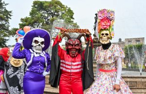 PÁTZCUARO VIBRA CON EL XANTOLO: MÚSICA, COLOR Y TRADICIÓN