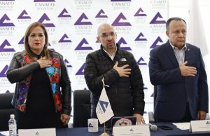 PRESIDENTES DE CANACO Y DELEGADOS FEDERALES DIALOGAN SOBRE RETOS Y OPORTUNIDADES PARA EL SECTOR TERCIARIO EN SLP